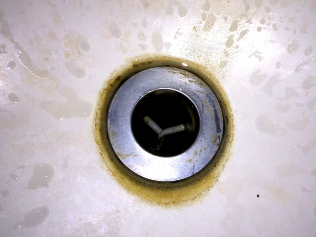 排水口の異臭の原因とニオイの解消法 水漏れ つまりトラブルの修理なら水道屋本舗