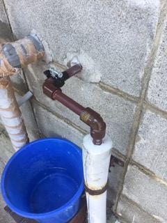 作業前の給水管