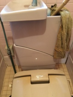 作業前のトイレ