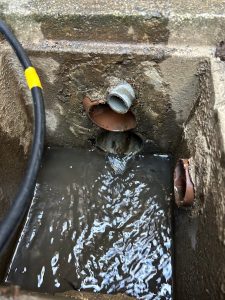 雨水配管のつまりを高圧洗浄で解消！【滋賀県彦根市松原町】
