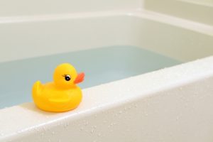 浴室浴槽のお湯が流れない！トラップ清掃で詰まり解消！【熊本県上益城郡】